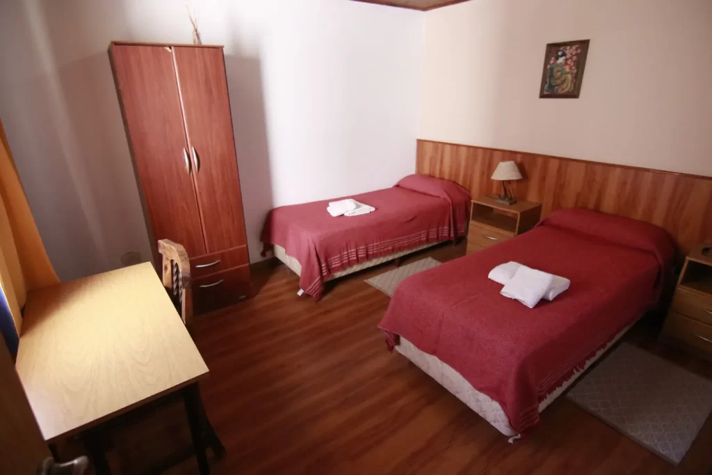 Fotos de Al Sur Apart de Malargüe 3 Habitacion doble twin de un apart 3 ambientes 2 baños en Al Sur Apart: alojamiento de Malargüe Mendoza..