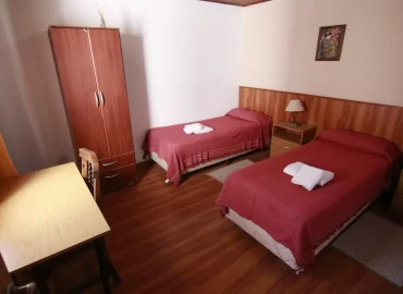 Alojamiento para Grupos Familiares en Malargüe | Departamento Grande para 8 Personas 3 Habitacion doble twin de un apart 3 ambientes 2 baños en Al Sur Apart: alojamiento de Malargüe Mendoza..