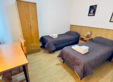 Alojamiento para Grupos Familiares en Malargüe | Departamento Grande para 8 Personas 10 Habitacion doble twin o matrimonial de un apart de 3 ambientes 2 baños en Al Sur Apart de Malargüe, provincia de Mendoza